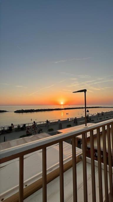 Casa Vacanze Marina Di Pisa Catola Exteriör bild